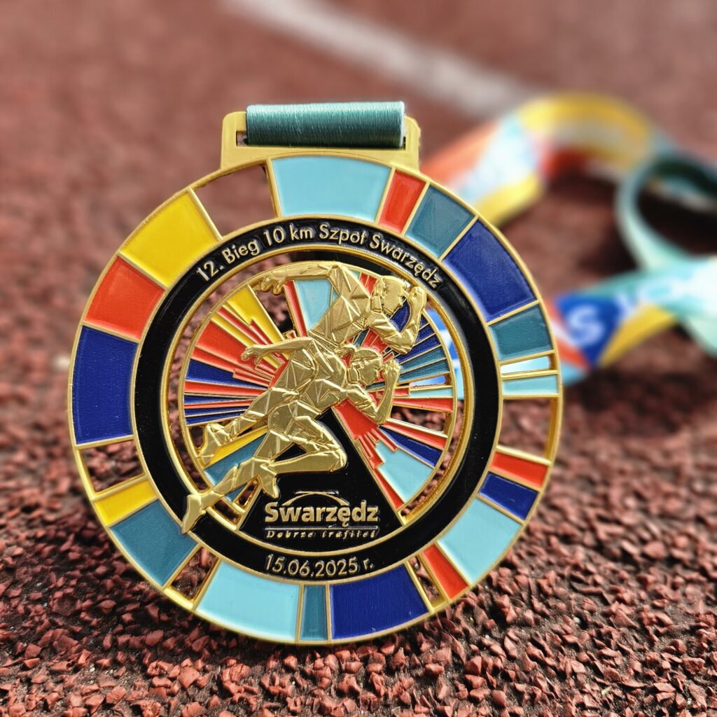 12. bieg 10 km Szpot Swarzędz kolorowy medal imprezy