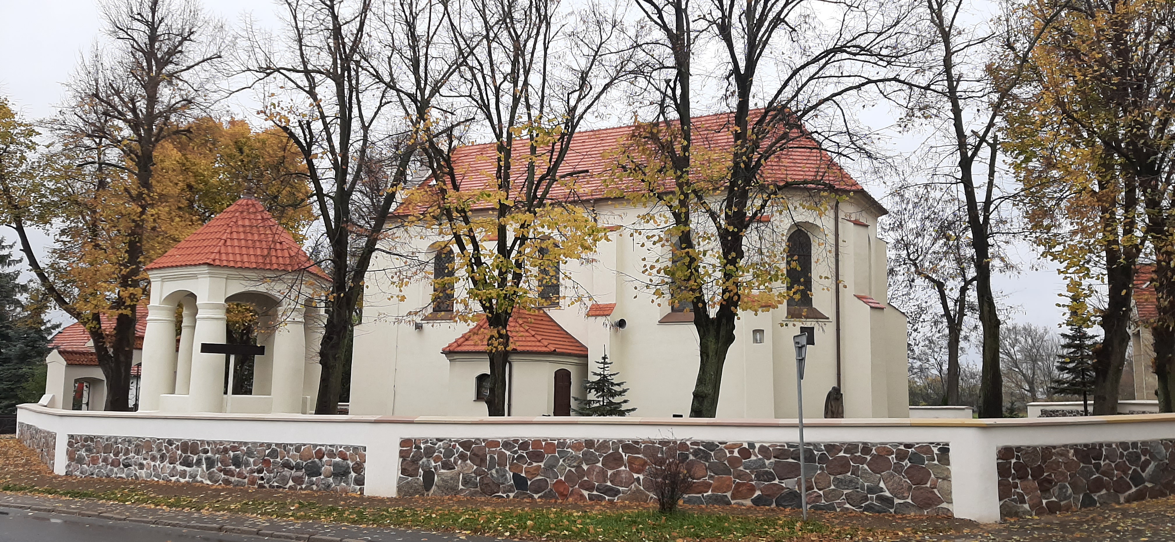 <i><b>Sobota</b>, kościół po remoncie, listopad 2021 r.</i><br>
Fot. Powiat Poznański